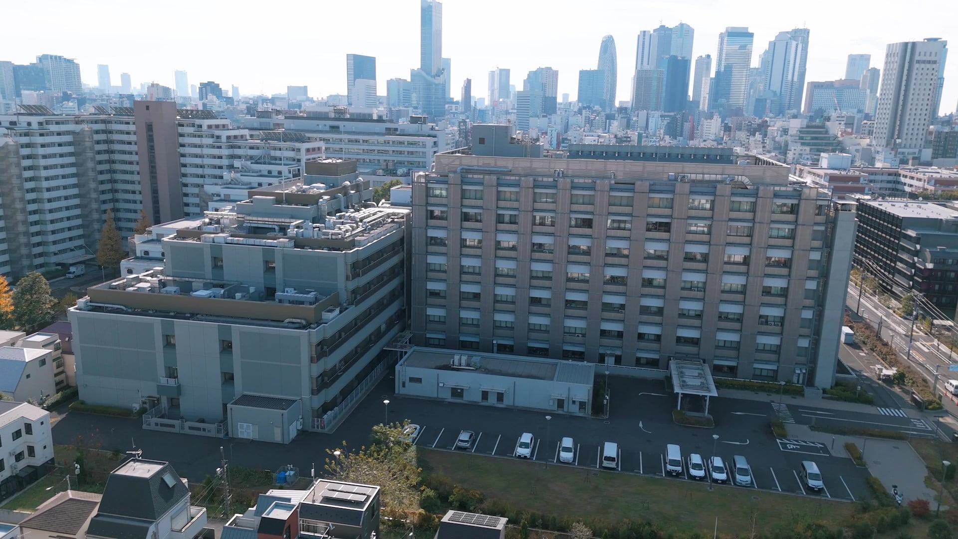 東京都健康安全研究センターの建物の写真